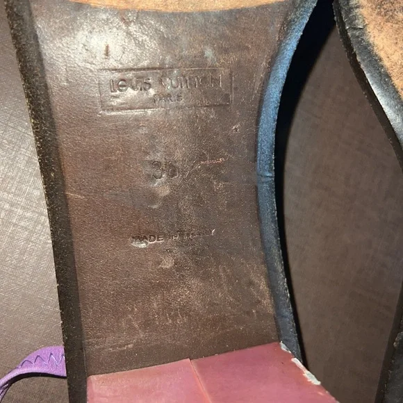 Authentic Louis Vuitton purple sandals - Picture 10 of 11